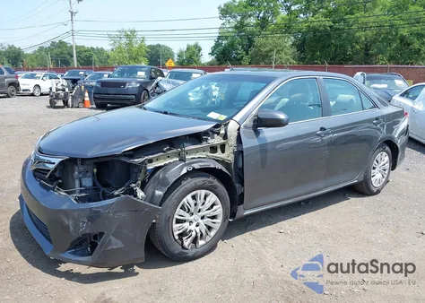 2012 Toyota Camry Le z USA, uszkodzony, nr VIN 4T4BF1FK2CR213908